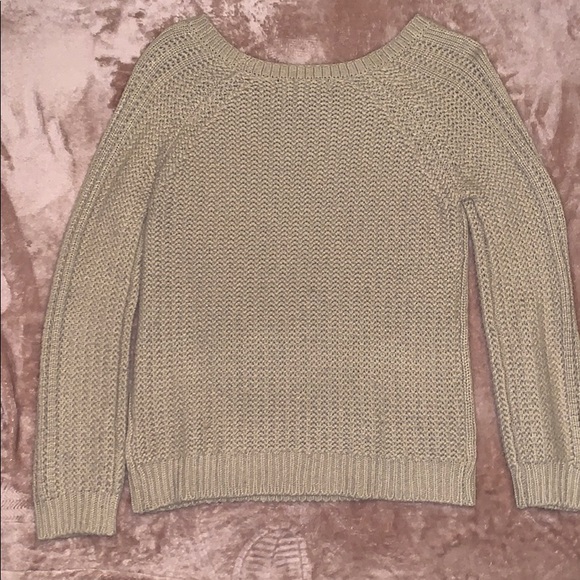 Light brown sweater size small - Picture 2 of 2